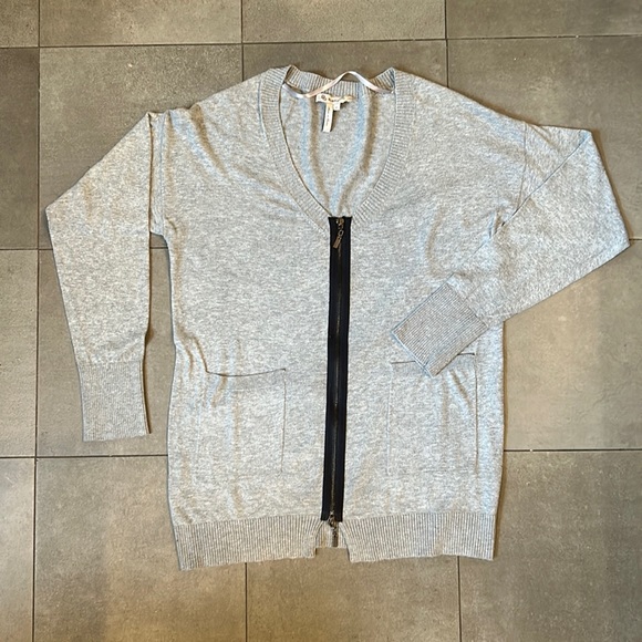 BCBG Generation Long Sleeve V-Neck Sweater - Picture 1 of 10